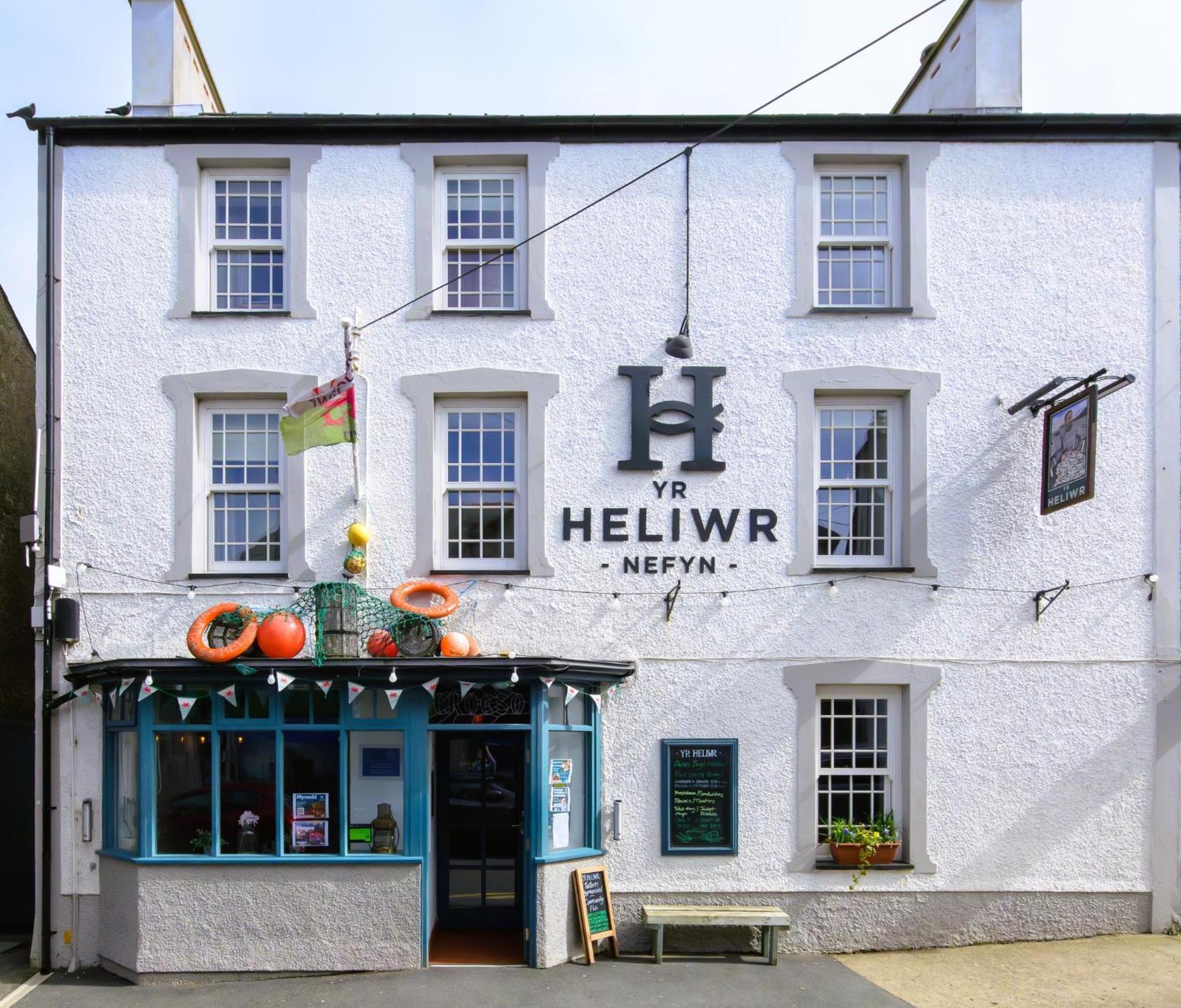 Tafarn Yr Heliwr Hostel Nefyn Exterior photo